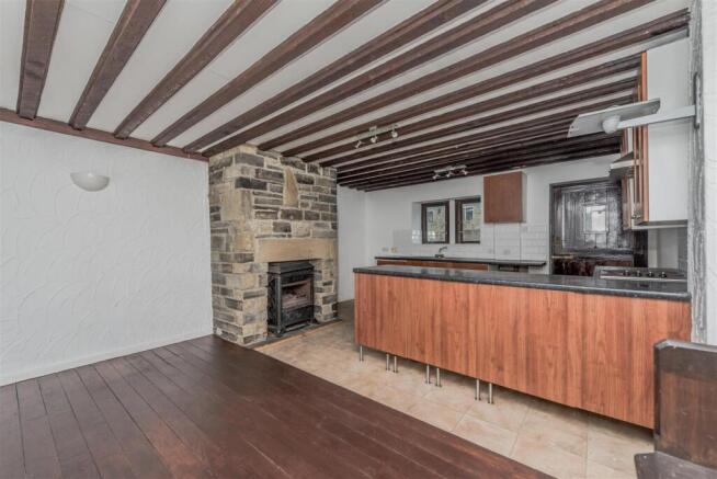 Fitted Dining Kitchen: