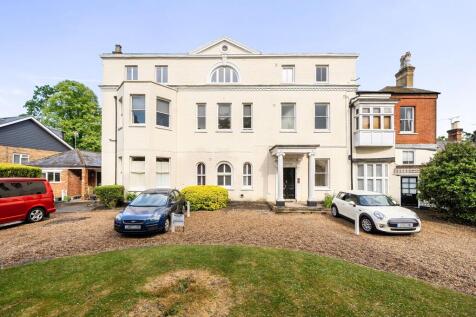 Woodcote Road, Woodcote Hall Woodcote Road, KT18