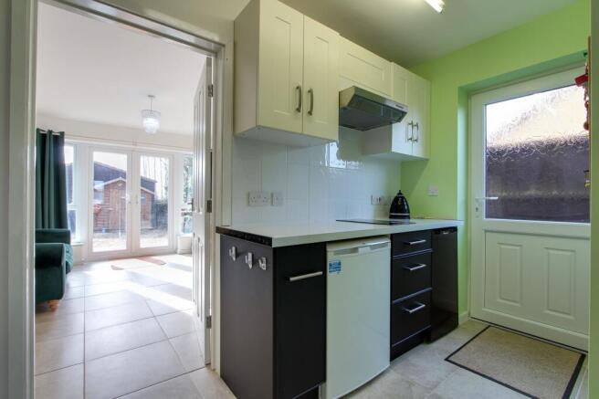 Annexe Hall/Kitchen