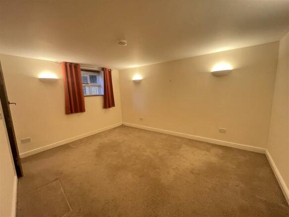 Bedroom / Dining Room