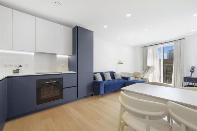 27 Chadwick Building, 24 Penny Brookes Street - rS