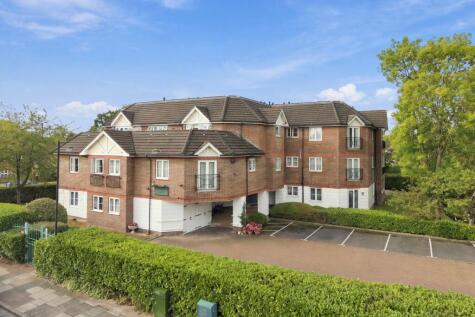 Longcrofte Road, Edgware, HA8