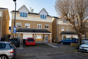 51, Priory Avenue, Southend-on-sea SS2 6LA