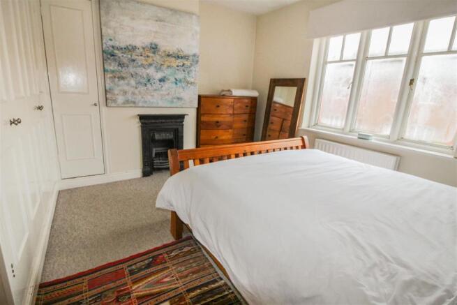 LowerBed1.JPG