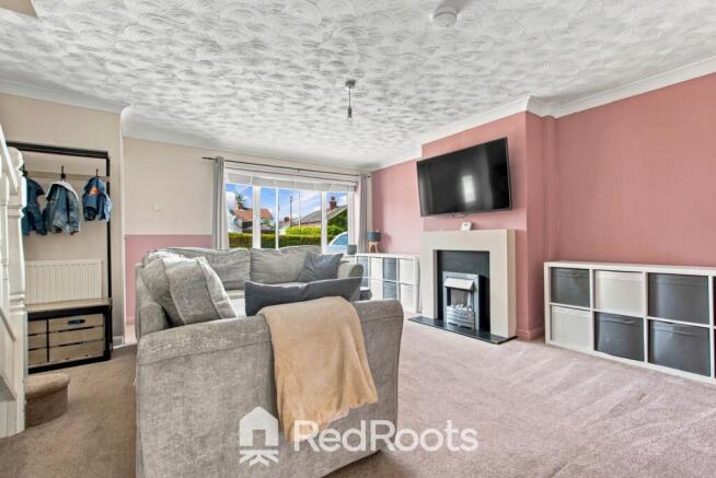 3 bed Semi-Detached for sale Image 4