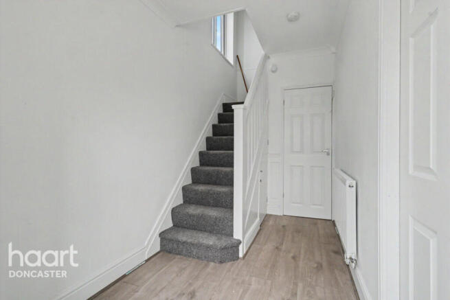 3 bed Semi-Detached for sale Image 5
