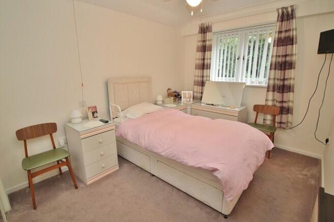 East Street, Havant photo 4