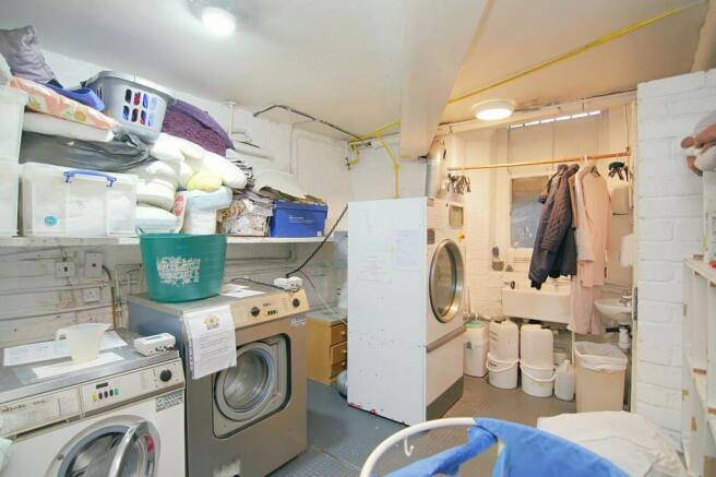 16 bed Terraced for sale Image 9