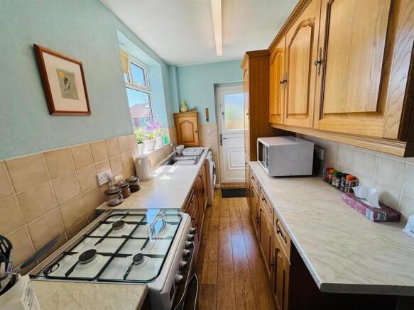 Fitted Kitchen: