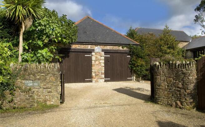 Double Garage