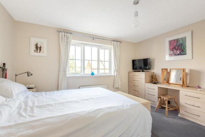 Bedroom 1.jpg