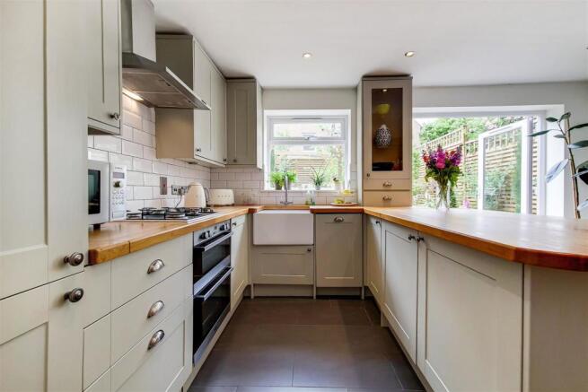 6_Kitchen-2.jpg