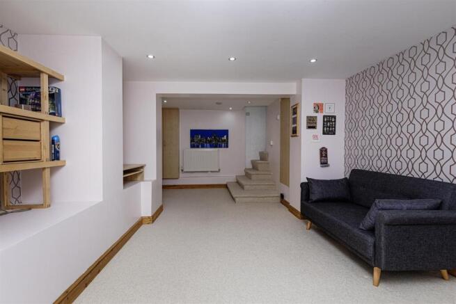 2 bed Terraced for sale Image 11