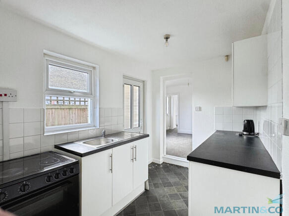 bf8ff886--4469-89...