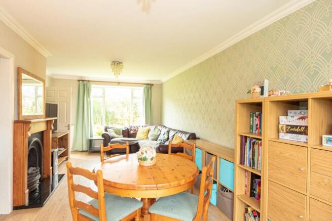 3 bed Semi-Detached for sale Image 9