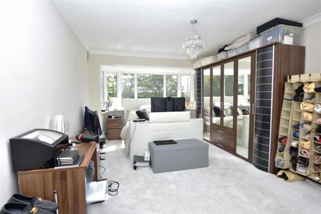 Main bedroom.jpg