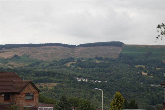 VIEWS OVER THE VALLEY