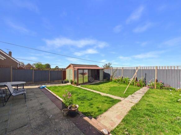 4 bed Detached Bungalow for sale Image 12
