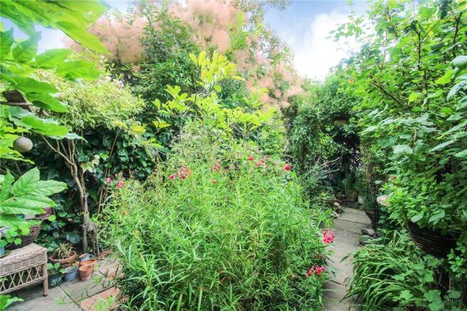 2 bed Terraced for sale Image 4