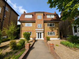 2, Queens Court, Queens Road, Twickenham TW1 4EY
