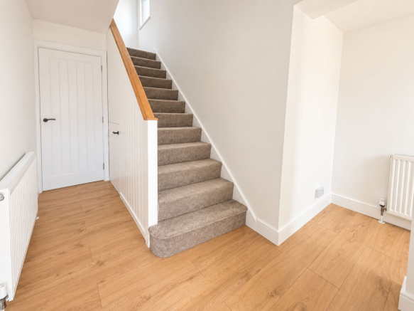 3 bed Semi-Detached to rent Image 12