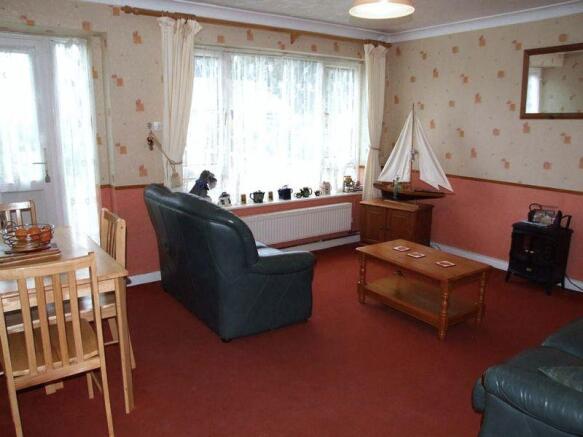 Lounge / Dining Room