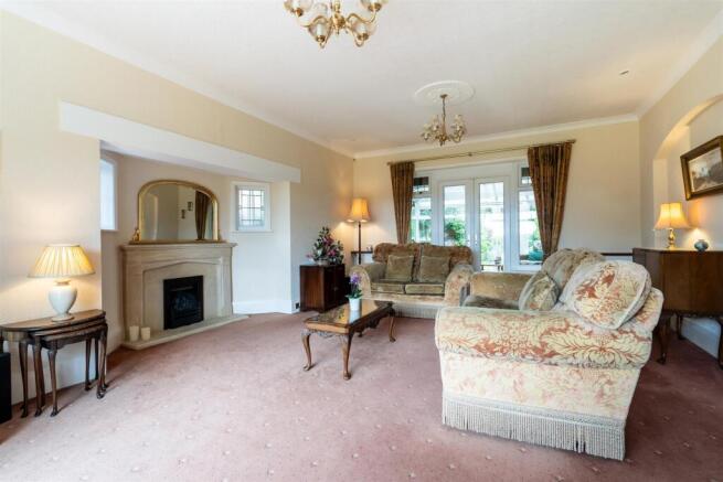 4 bed Detached for sale Image 11