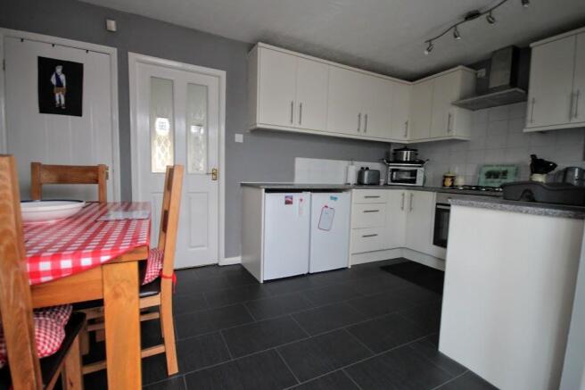 Kitchen/Dining area