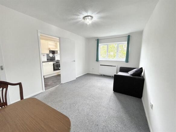 Nansen Court, London photo 4