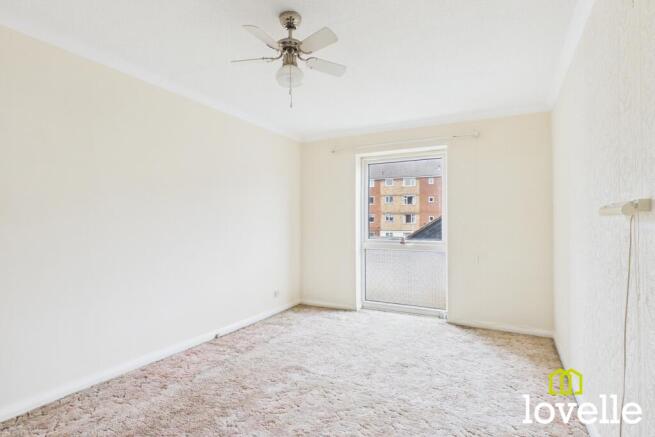 2 bed Flat for sale Image 6