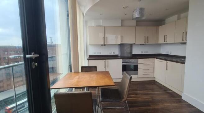 kitchen area.jpeg