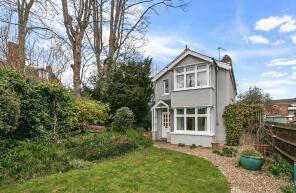 24, Upper Teddington Road, Kingston Upon Thames KT1 4DY
