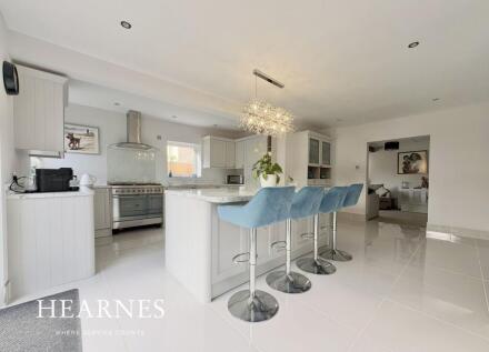 Wimborne Road, Poole, BH15