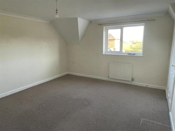 Bedroom 1.JPG