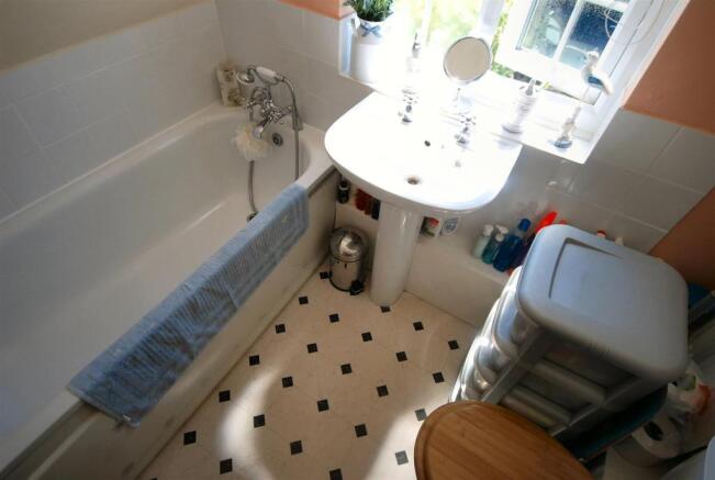 Bathroom.JPG
