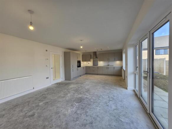 2 bed Semi-Detached Bungalow for sale Image 4