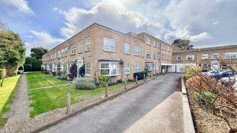 Grosvenor Mews, Lymington, SO41