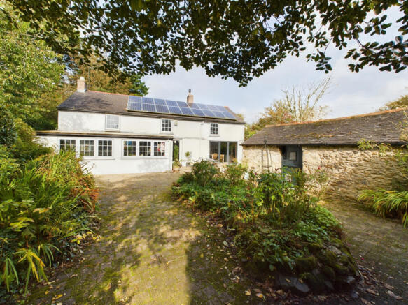 Main Farmhouse and Laundry Barn