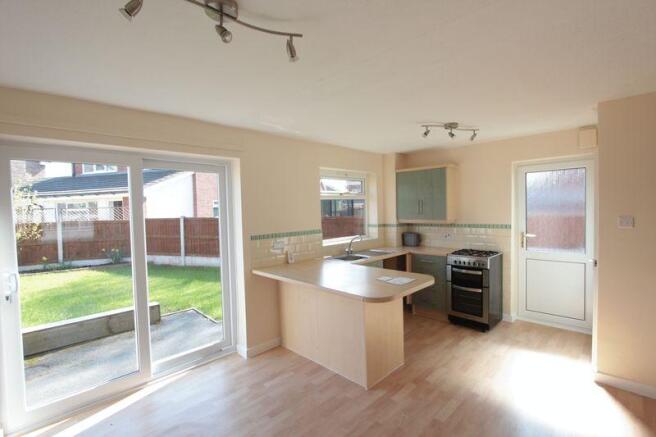 Kitchen/Dining