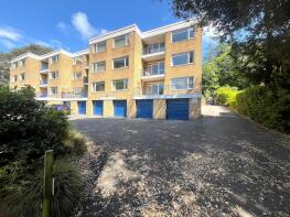 9, 33 35 Monkton Court, Branksome Wood Road, Bournemouth BH4 9JS