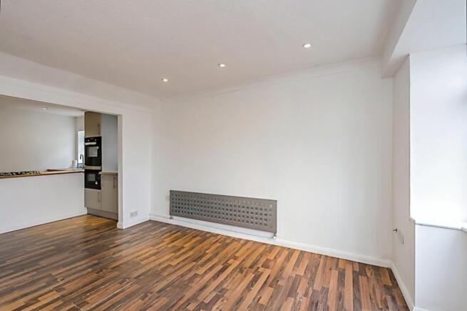 Lounge / Kitchen