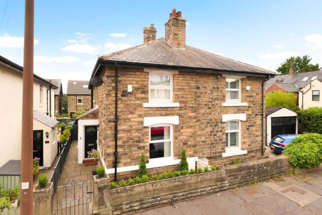 3 bed Semi-Detached for sale in harrogate