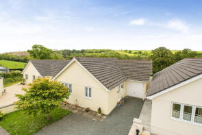 18, Well Meadow, Egloskerry, Launceston PL15 8SS