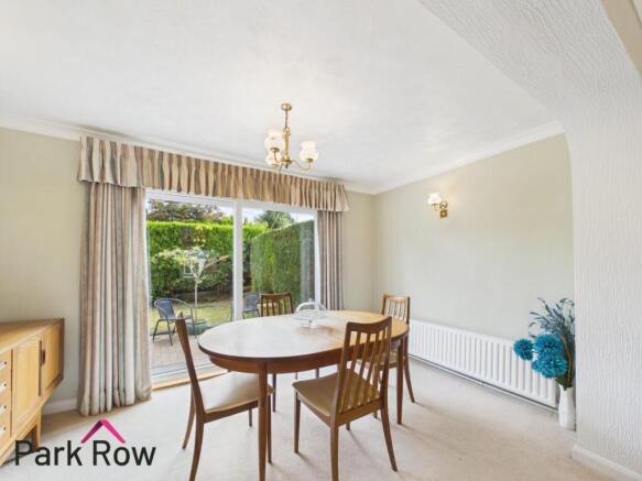 4 bed Semi-Detached for sale Image 4