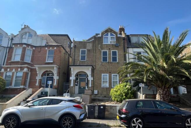 95b Woodside, Wimbledon, London SW19 7BA