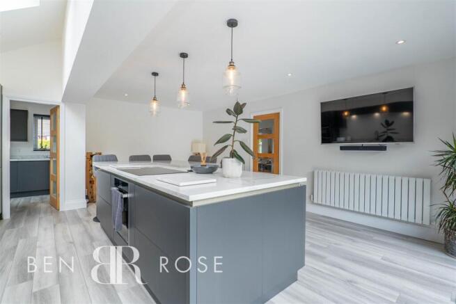Kitchen/Breakfast Room