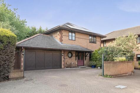Wellesley Park Mews, Enfield
