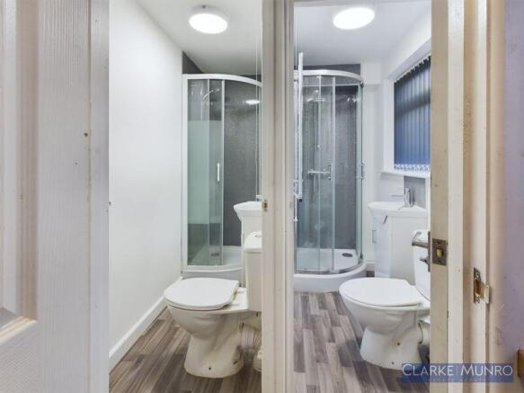 4 bed Terraced to rent Image 10