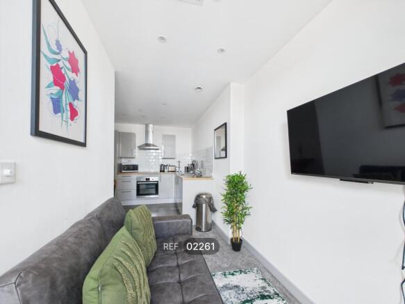 1 bed Apartment to rent Image 5