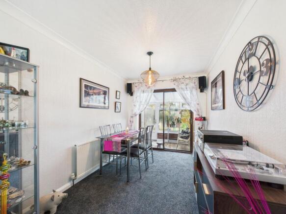 3 bed Semi-Detached for sale Image 9